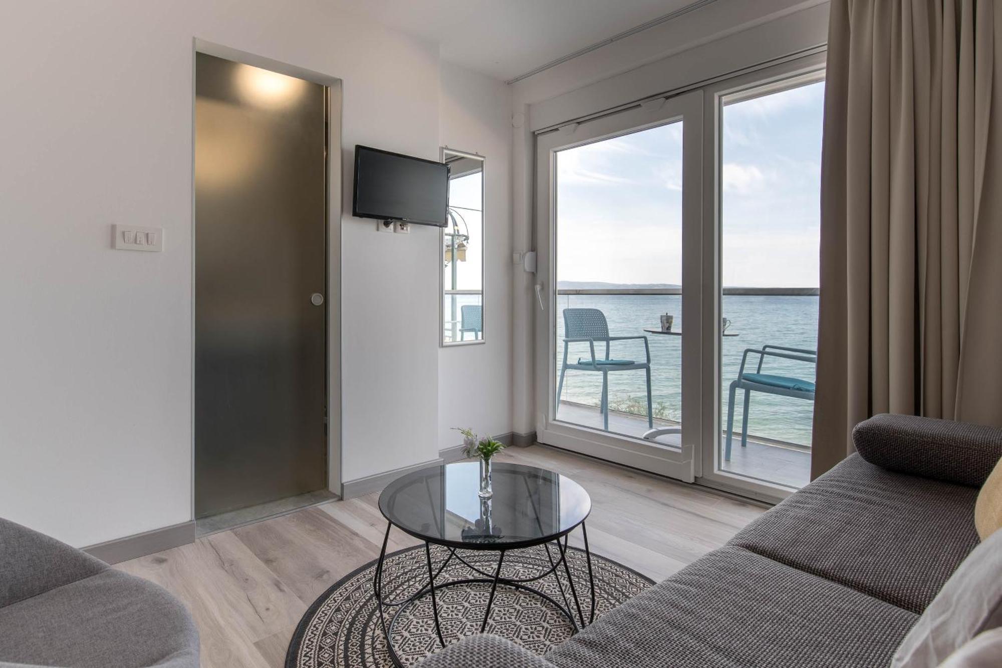 Beachfront Apartments Zanic Podstrana Exterior foto