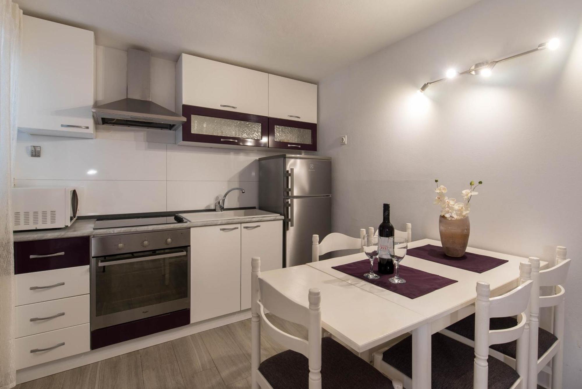 Beachfront Apartments Zanic Podstrana Zimmer foto