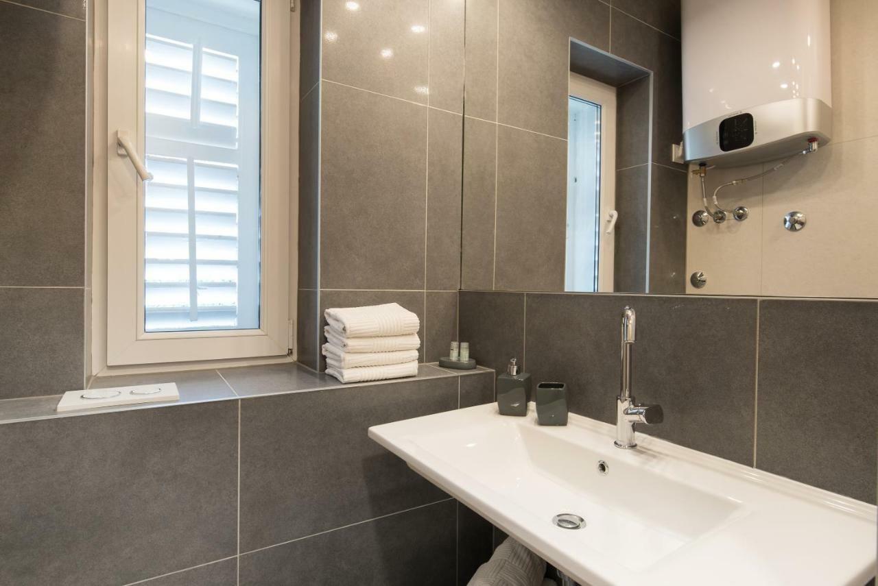 Beachfront Apartments Zanic Podstrana Exterior foto