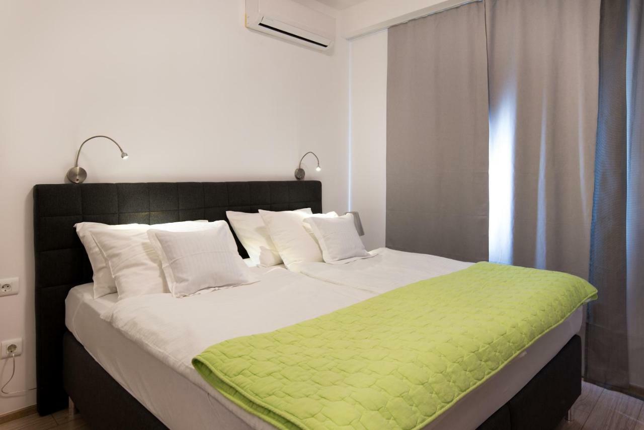 Beachfront Apartments Zanic Podstrana Exterior foto